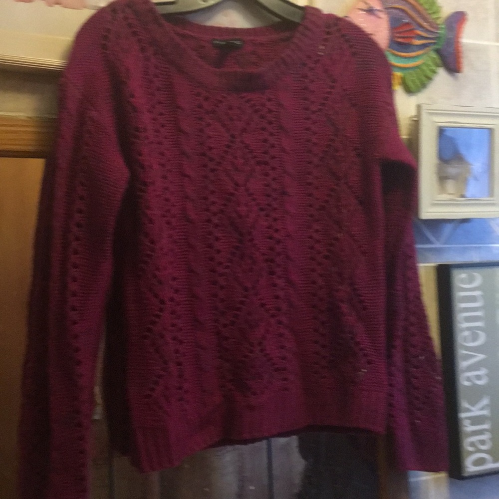 Fang sweater